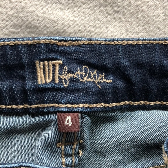 Jeans - Picture 2 of 3